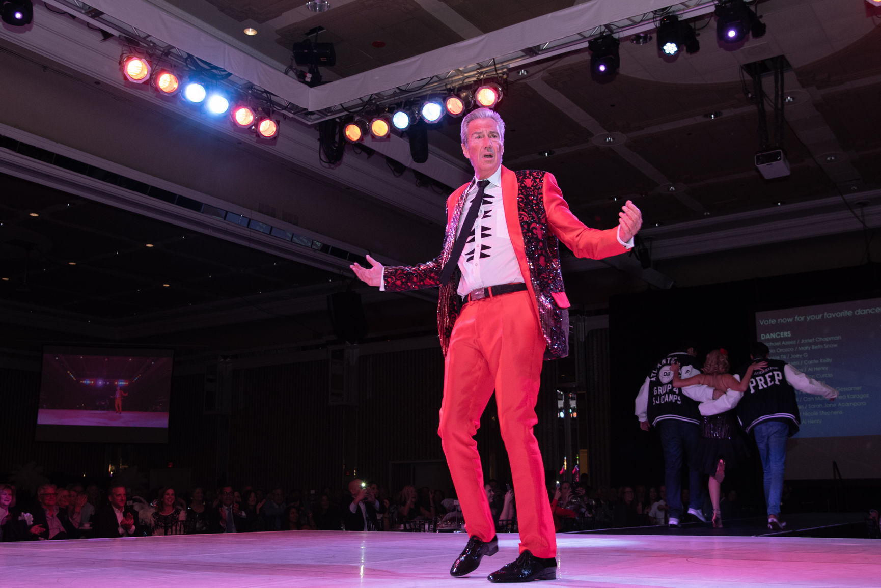 110318_acw_dancinggallery-260.jpg